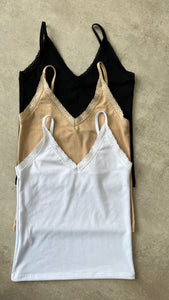 Musculosa con encaje